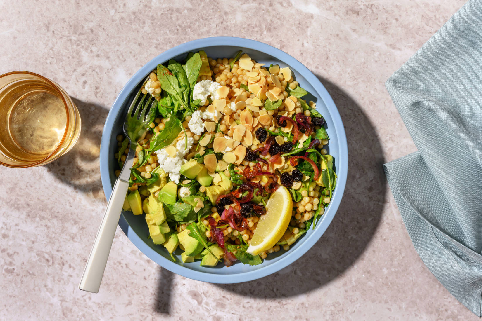L'Oasis : couscous perlé, chèvre frais & avocat