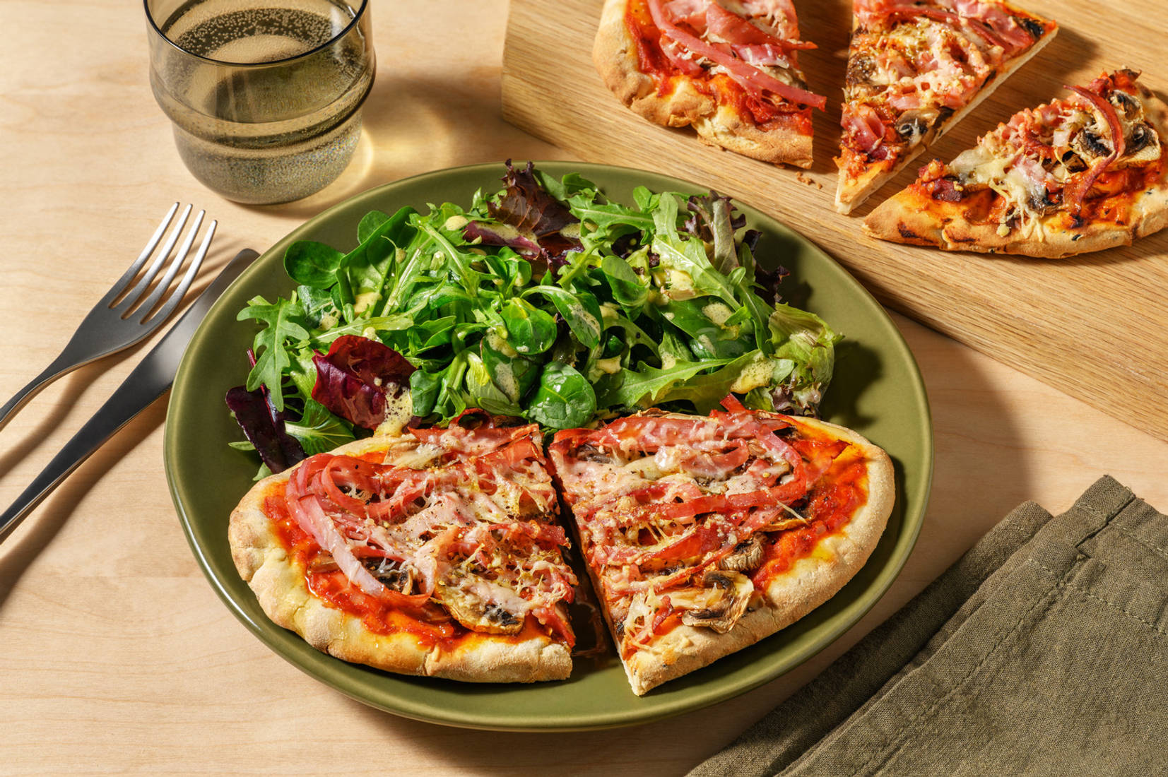 Pizza naan Regina : jambon & champignons