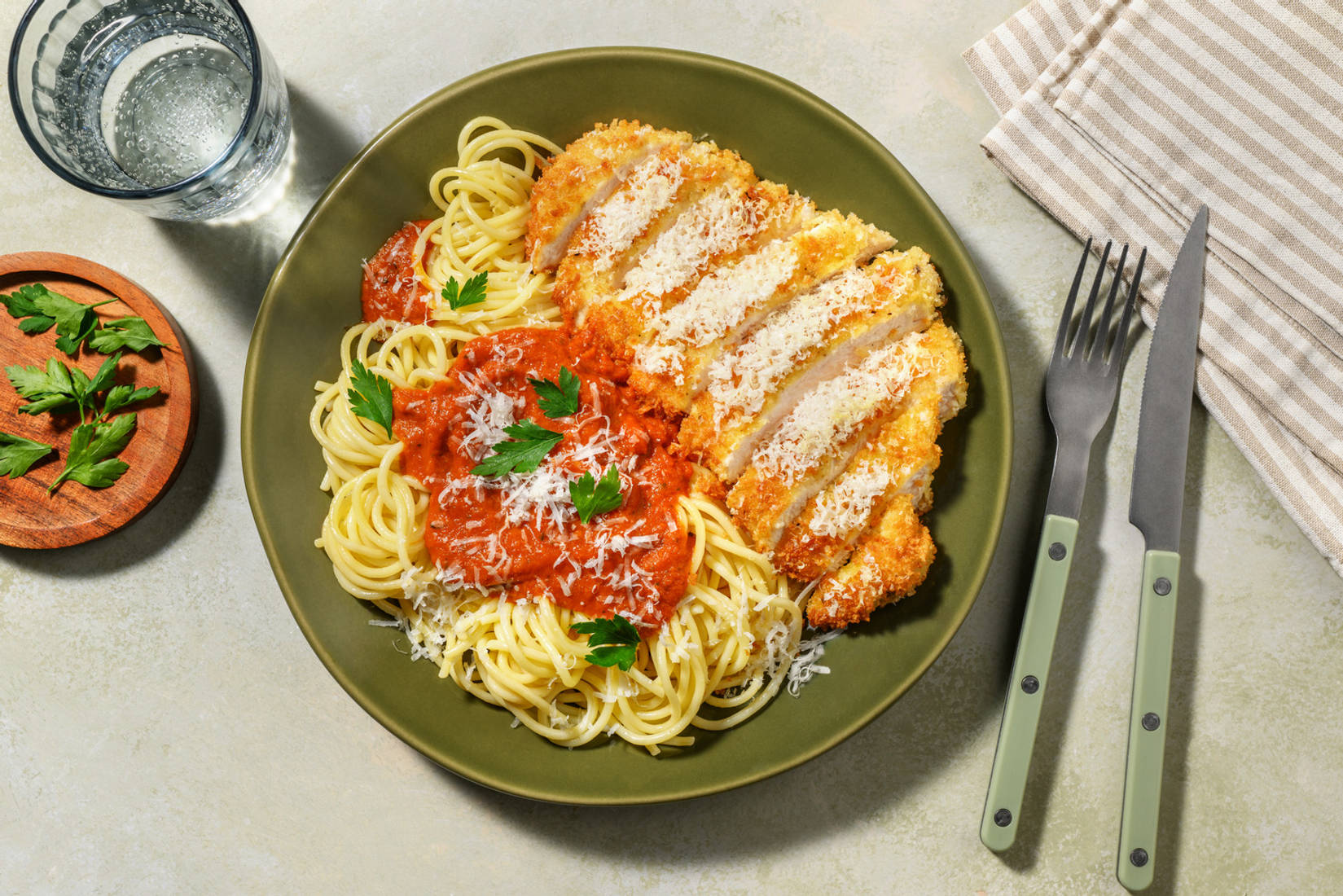 Poulet façon parmigiana & fusilli complets