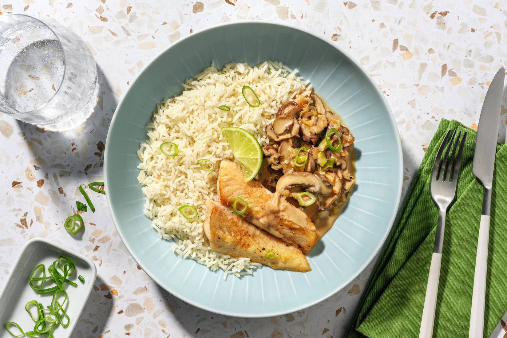 Filet de lieu, sauce miso & lait de coco