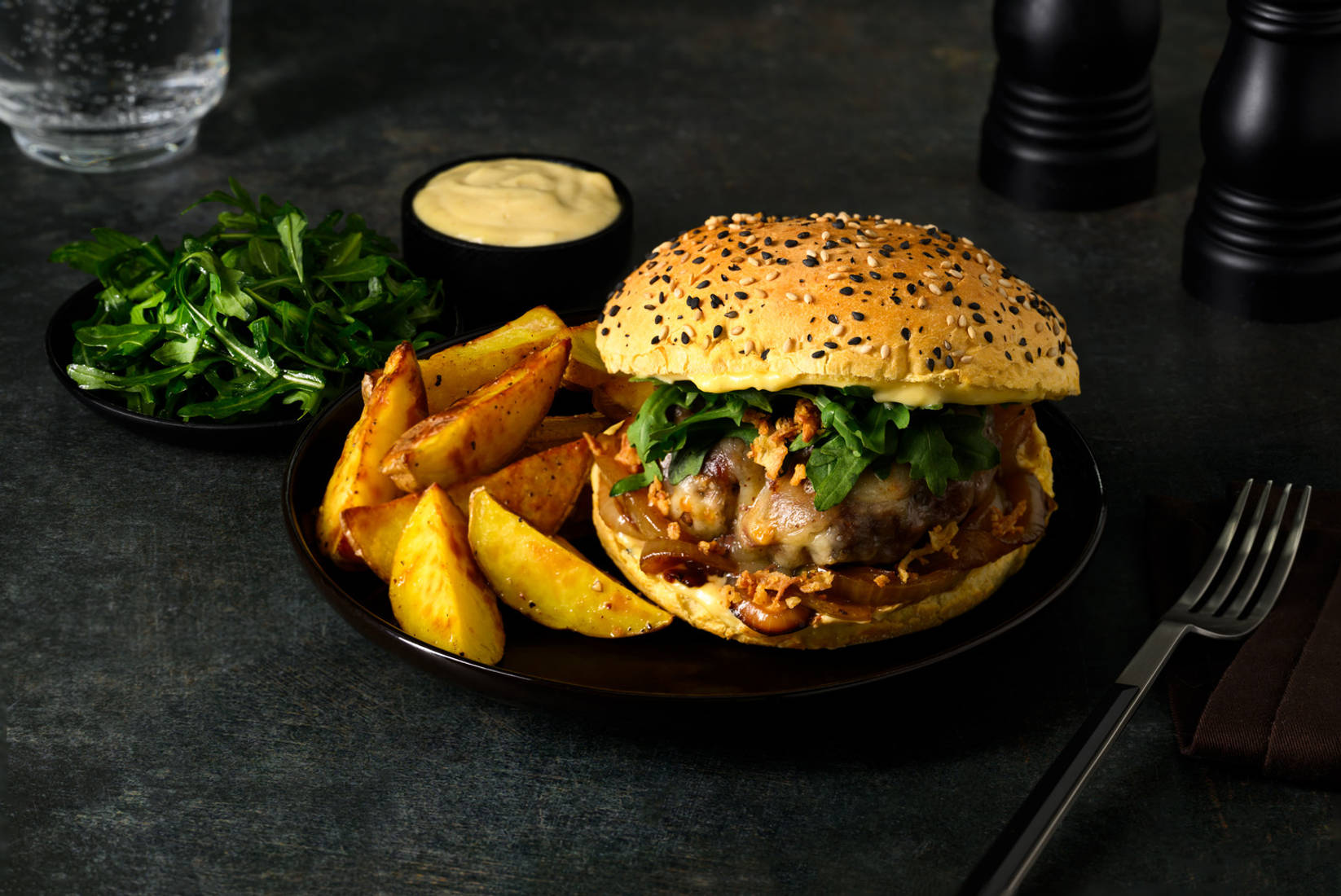 Le Cantalou : burger cantal AOP & potatoes