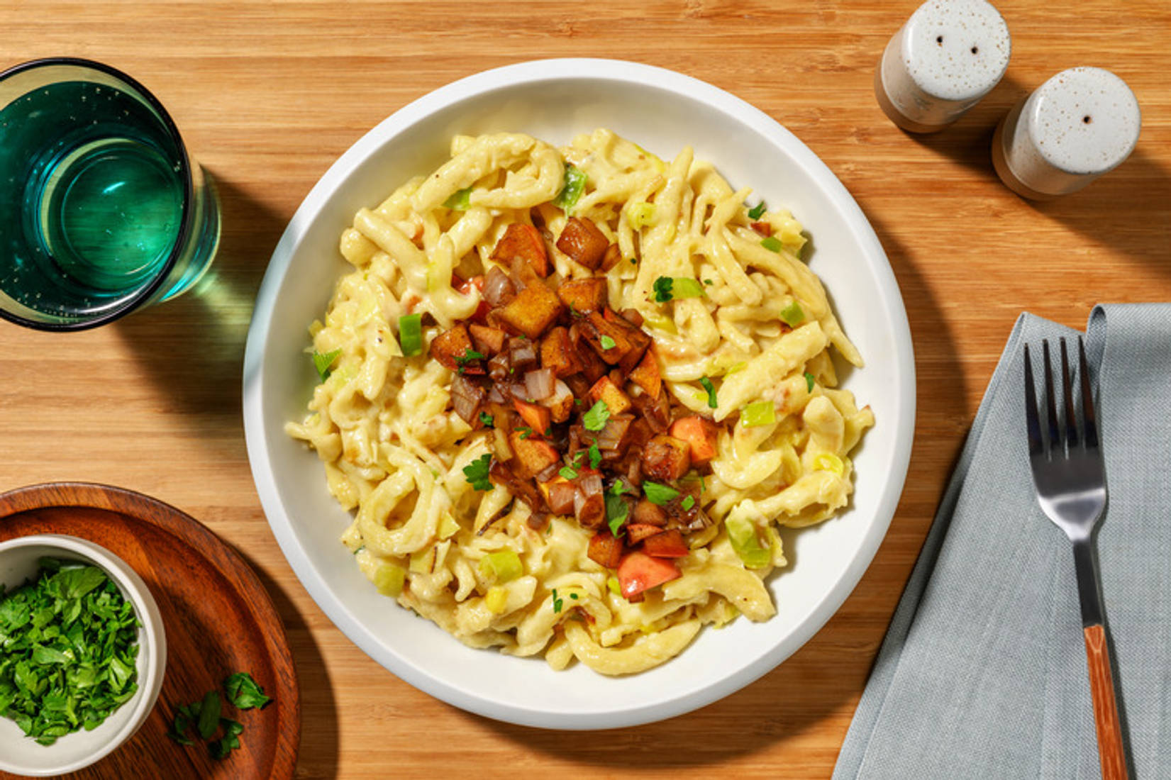 Spätzle in Raclette-Käse-Soße