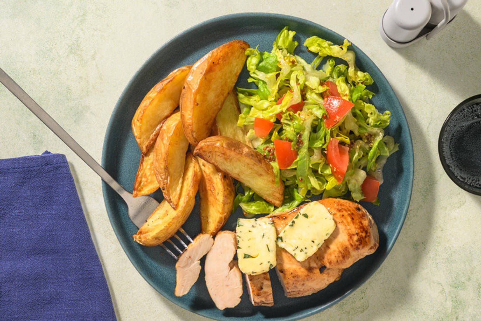 Bio-Hähnchenbrust mit frischer Estragonbutter