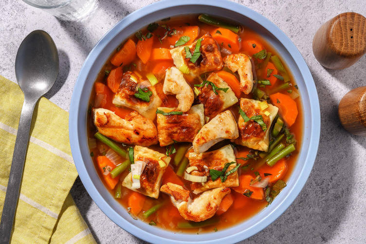 Minestrone mit Maultaschen & extra Bio-Hähnchengeschnetzeltem