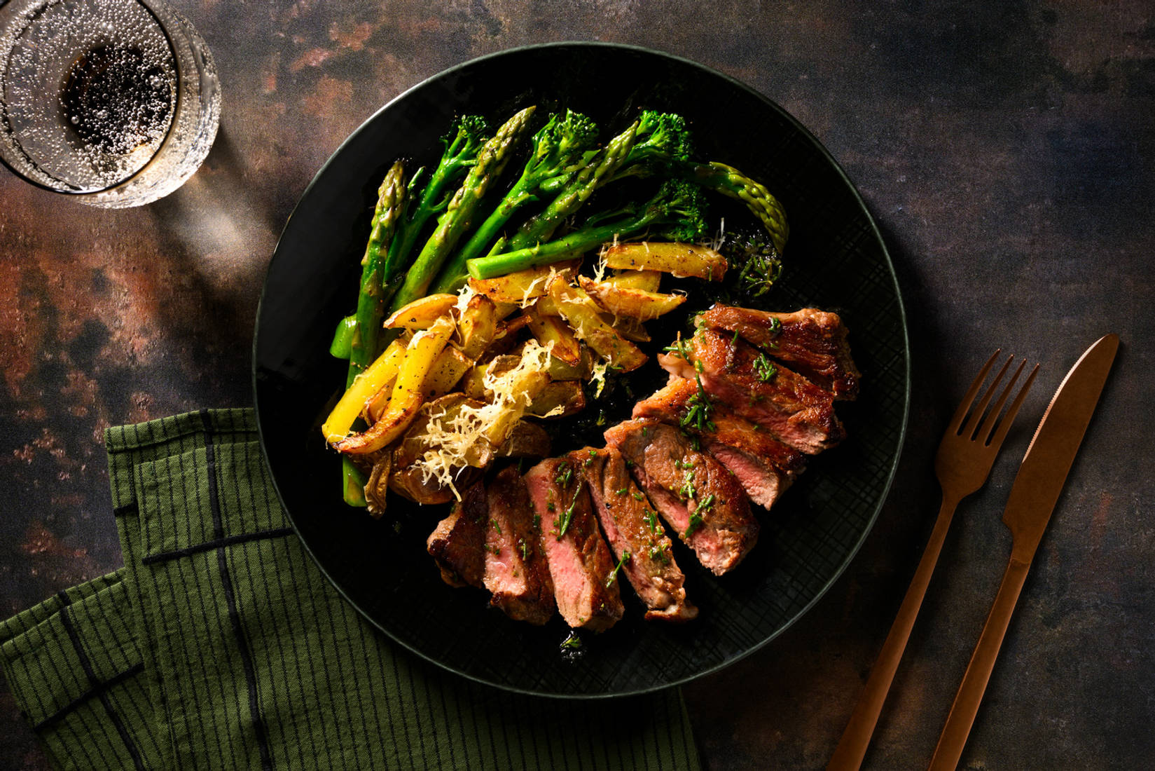 21 Day Aged Sirloin Steak and Cheesy Rosemary Chips