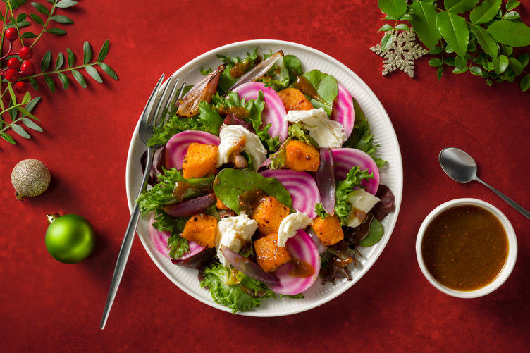 Winterlicher Salat mit Büffelmozzarella