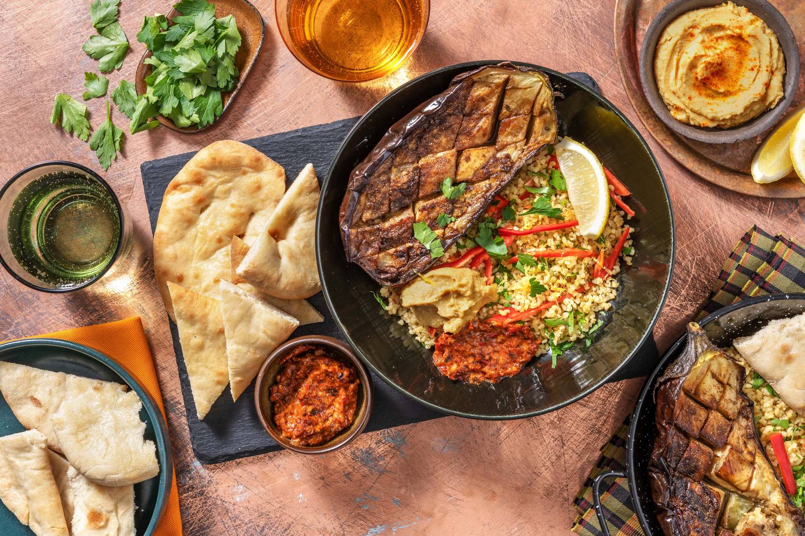 Aubergine met Midden-Oosterse kruiden en zelfgemaakte muhammara