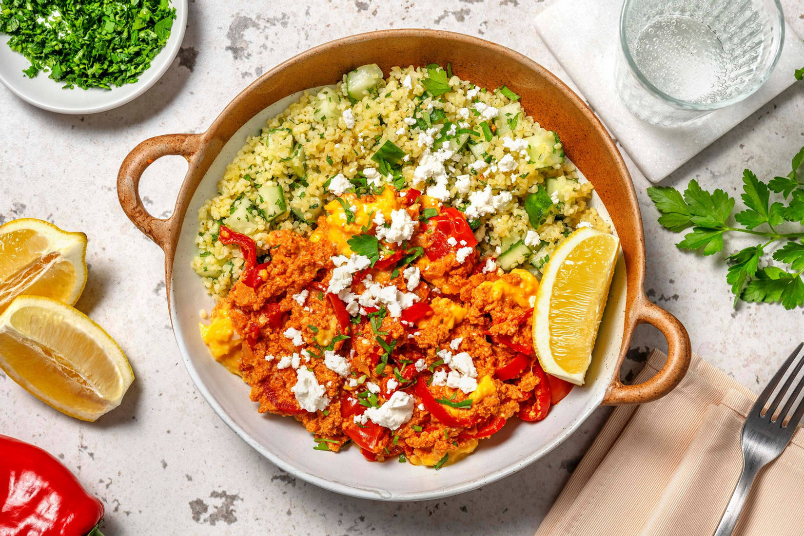 Scrambled shakshuka met feta