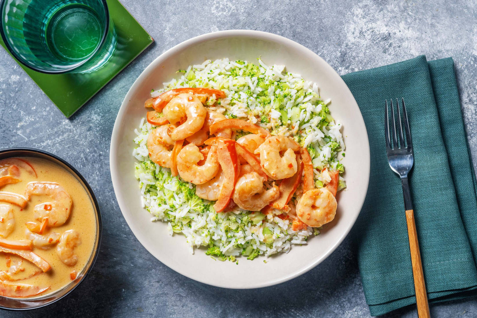 Curry express aux crevettes et riz de brocoli