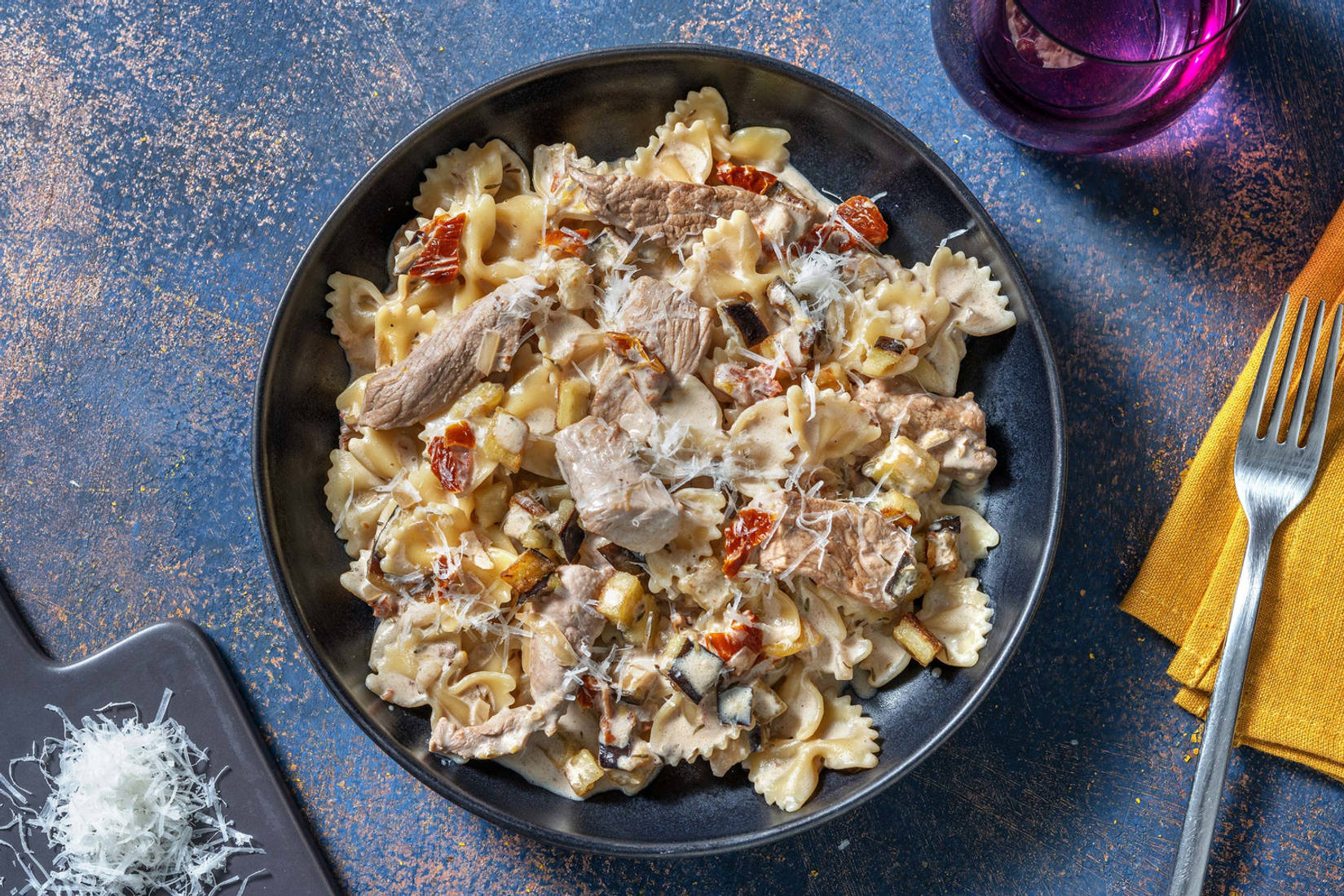 Farfalle fondantes au filet de porc émincé