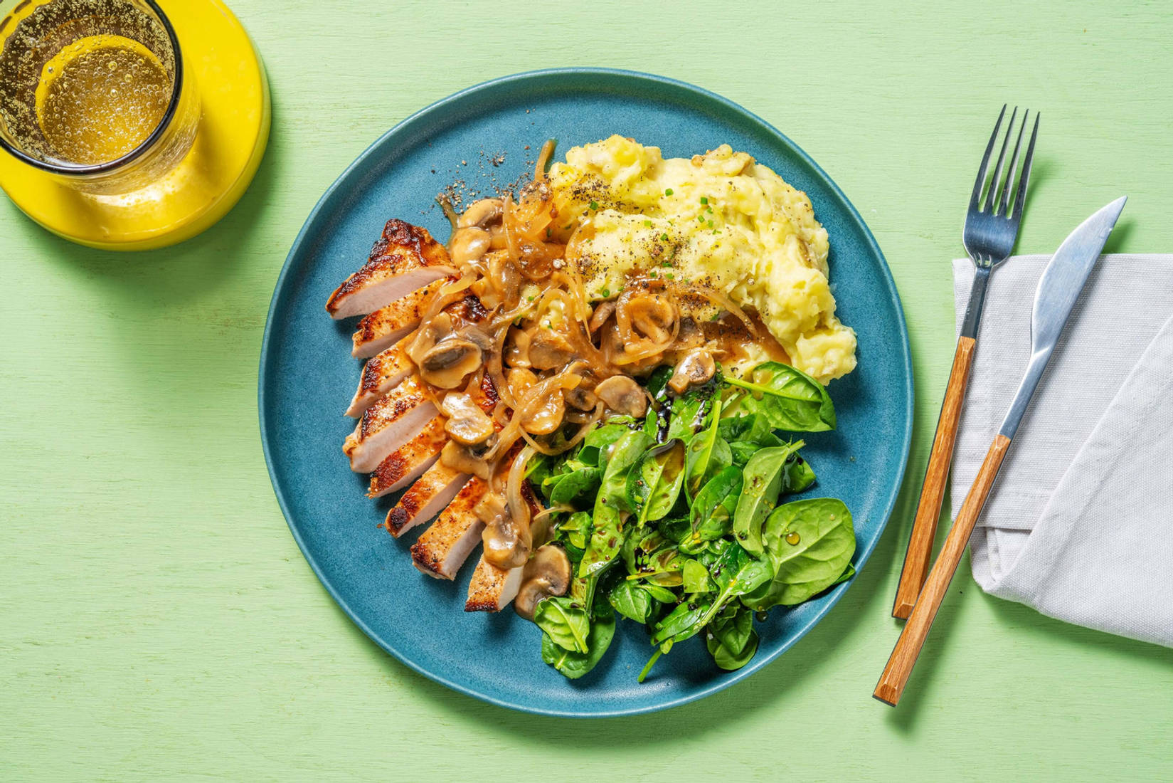 Côtelettes de porc à l’oignon