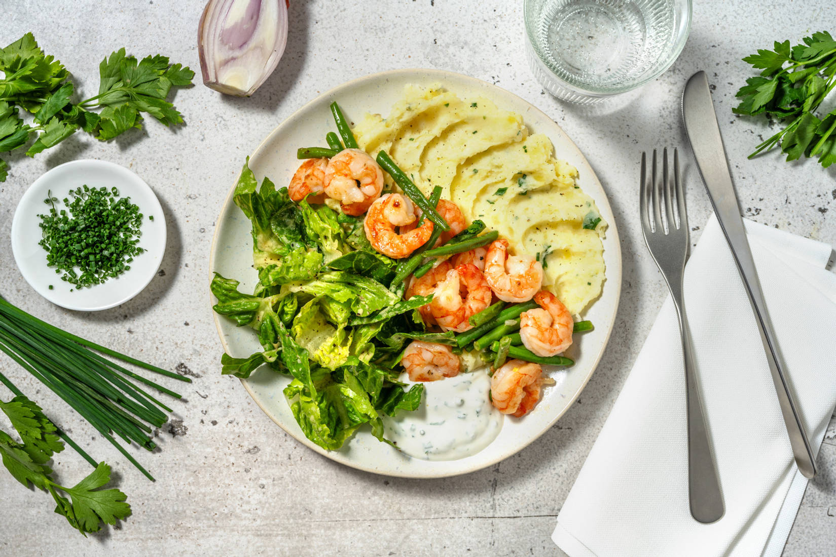 Garnelen auf Kräuter-Pastinakenstampf