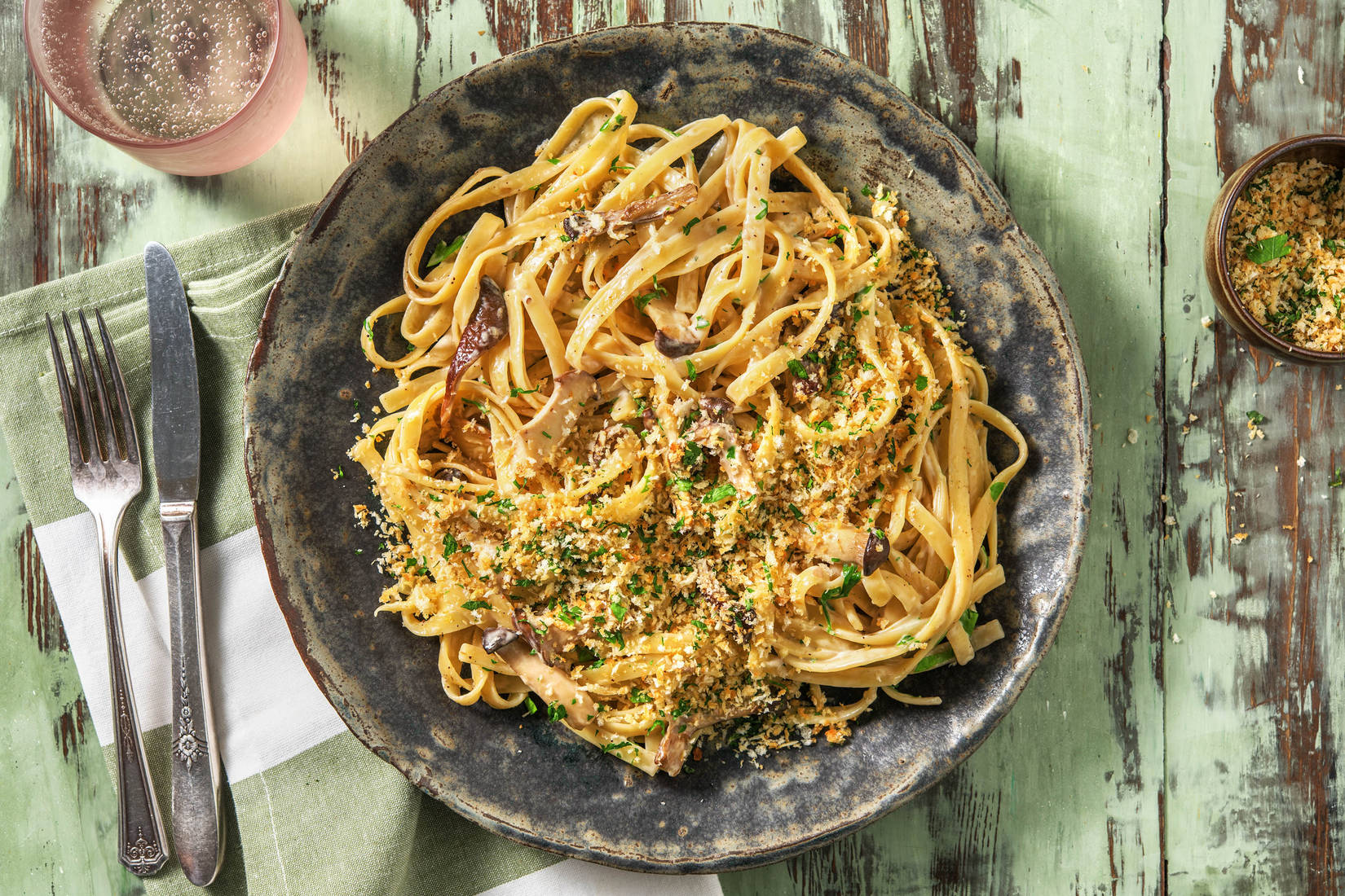 Schnelle Fettuccine mit Trüffelöl