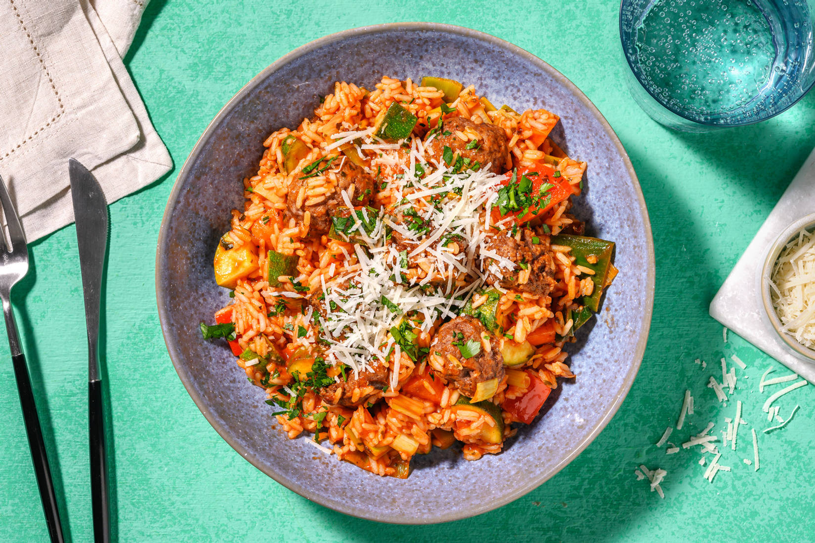 Italiaanse stijl tomatenrijst met gehaktballen