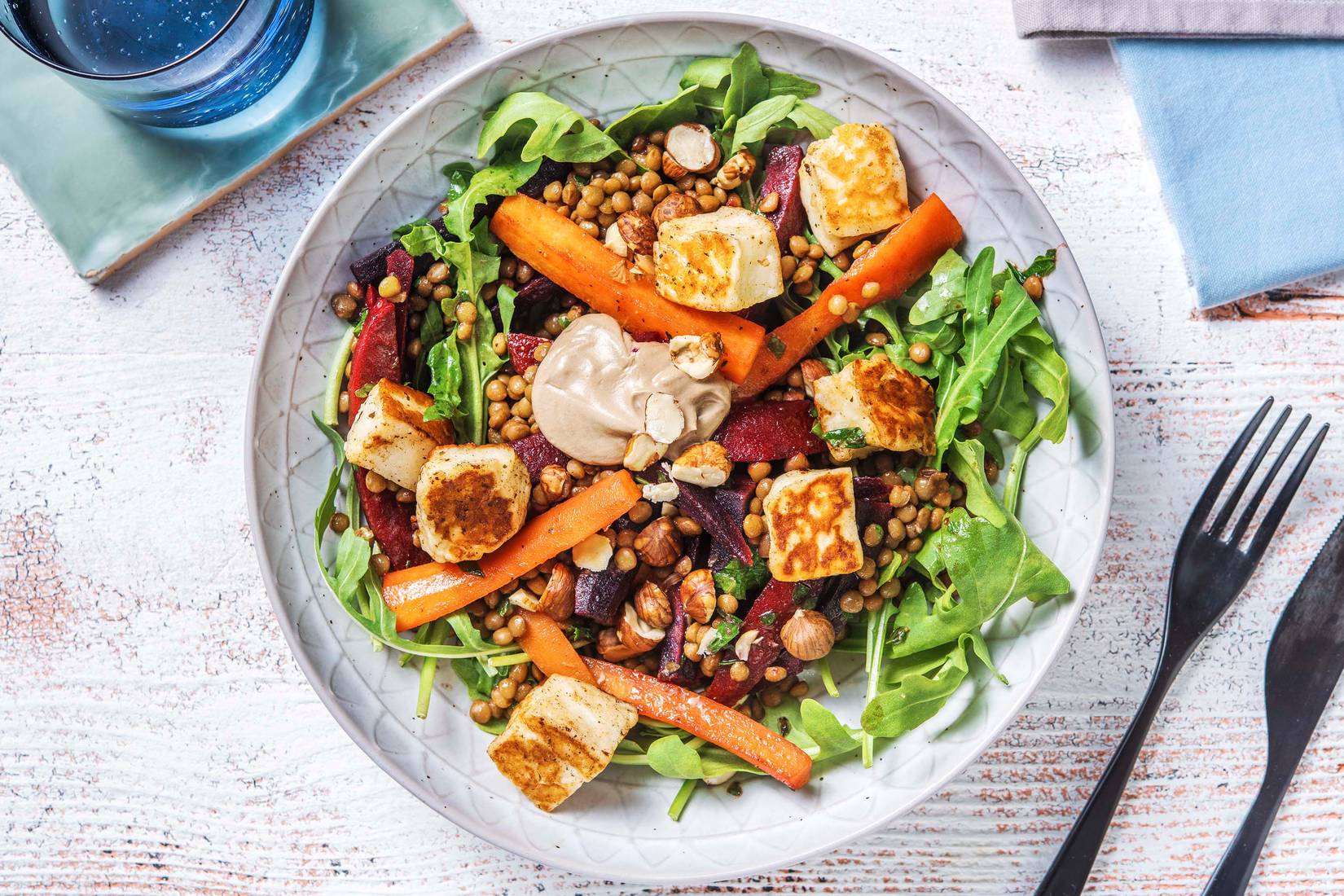 Linsensalat mit Randen und Halloumi