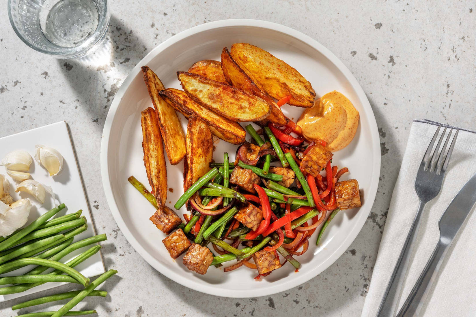 Roerbak Surinaamse stijl met tempeh