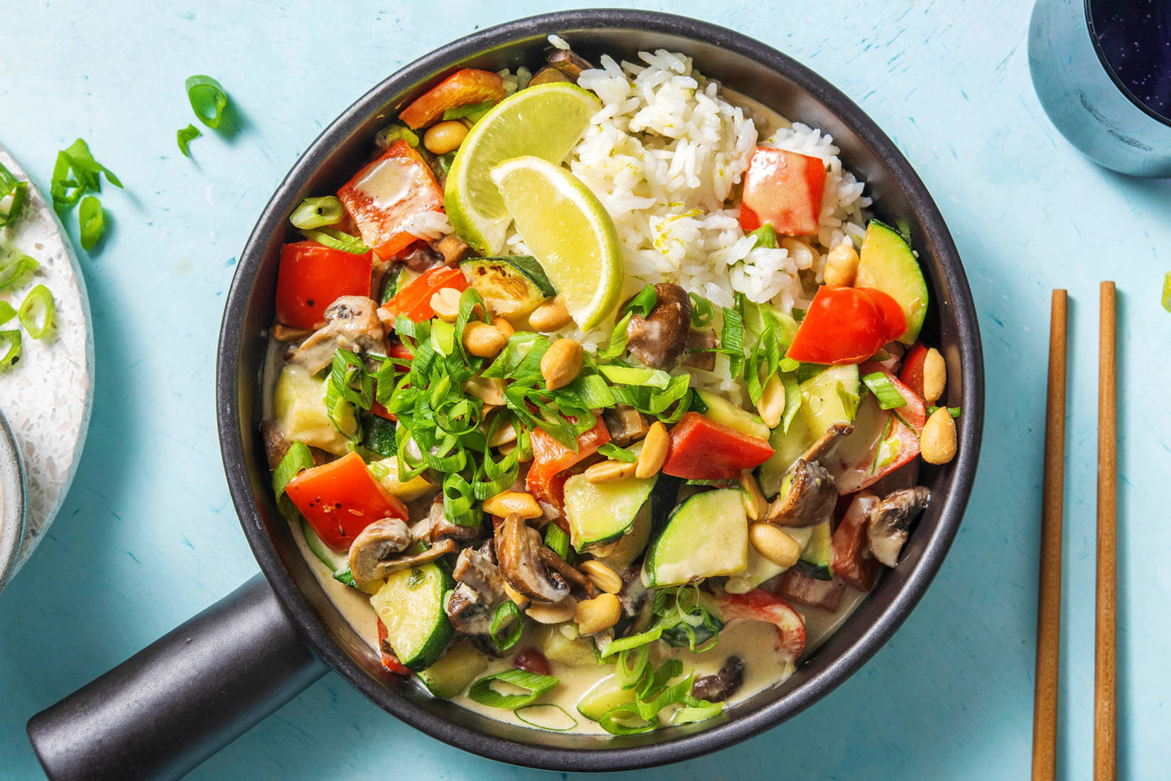 Scharfes grünes Gemüsecurry mit Zucchetti