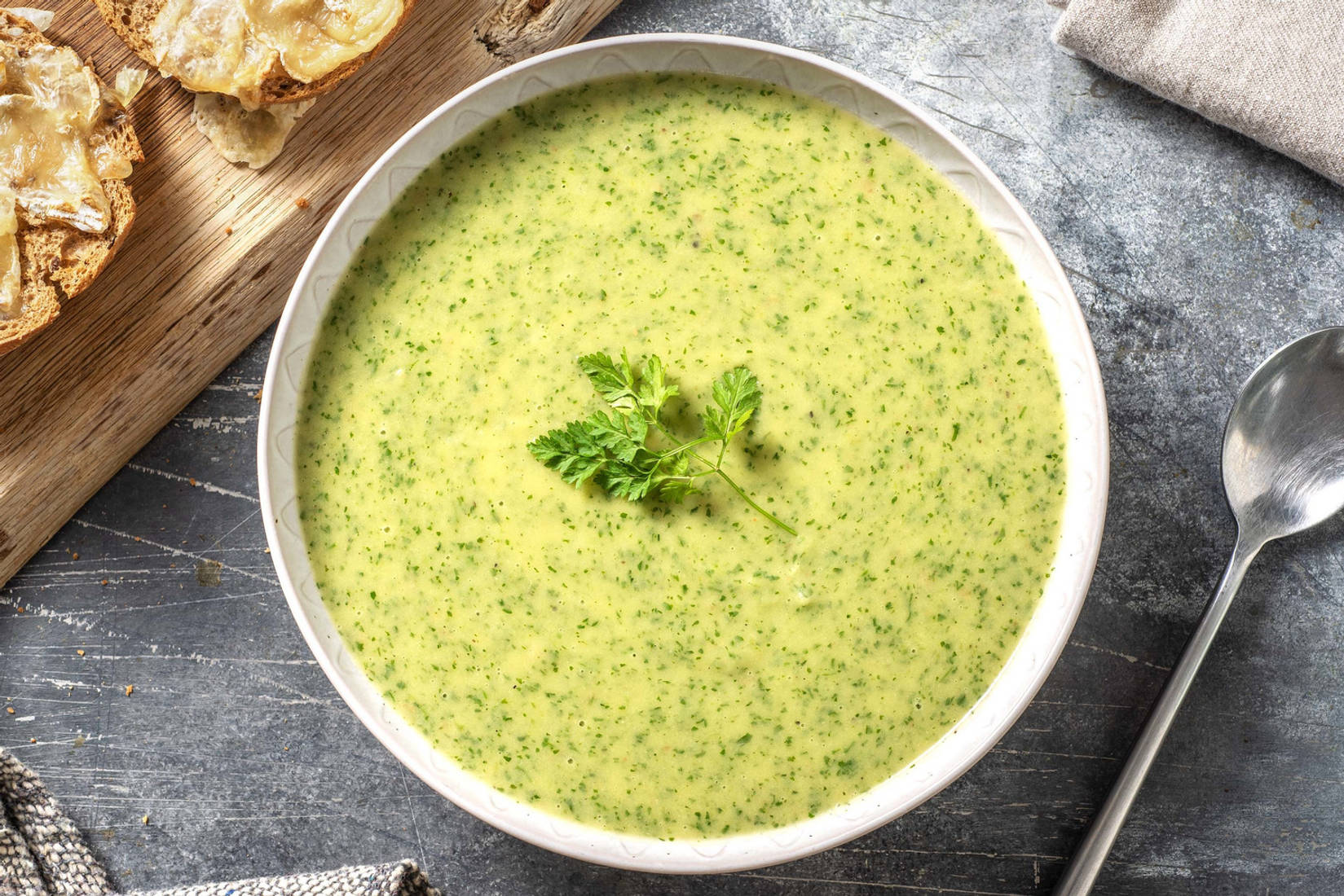 Soupe de cerfeuil pomme de terre-poireau
