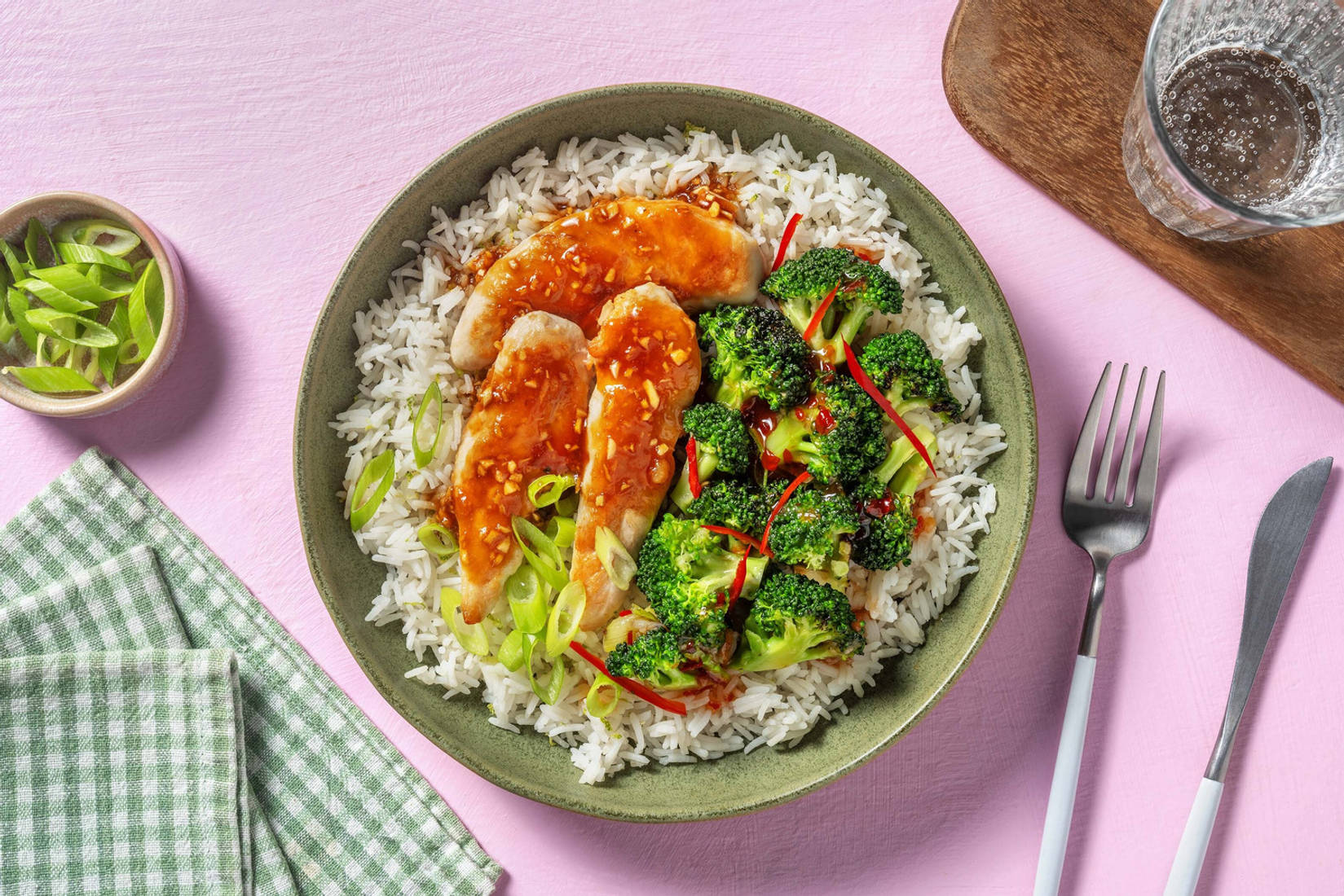 Süßes Miso-Ingwer-Bio-Hähnchen auf Limettenreis