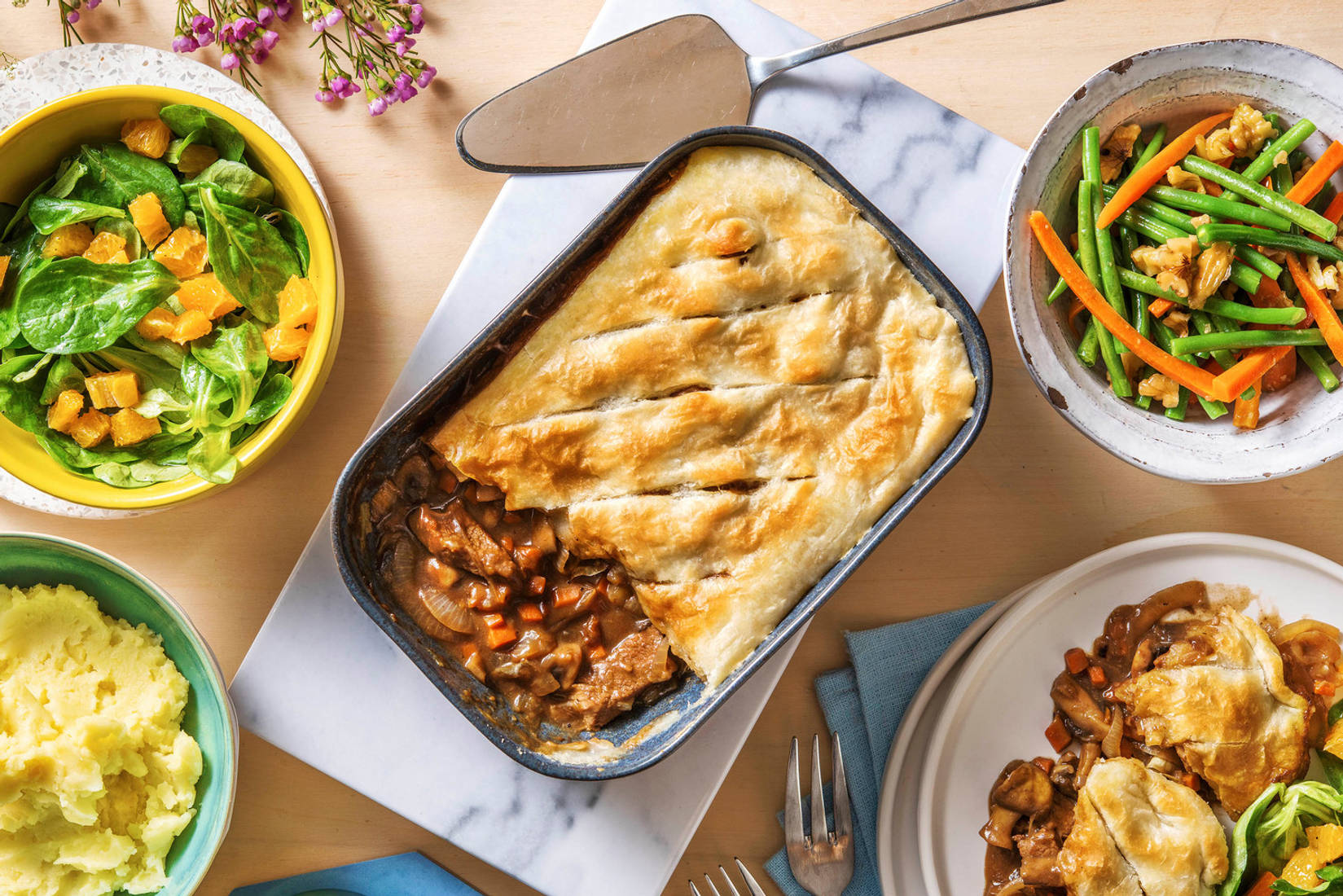 Tourte de mijoté de veau au vin rouge & aux champignons