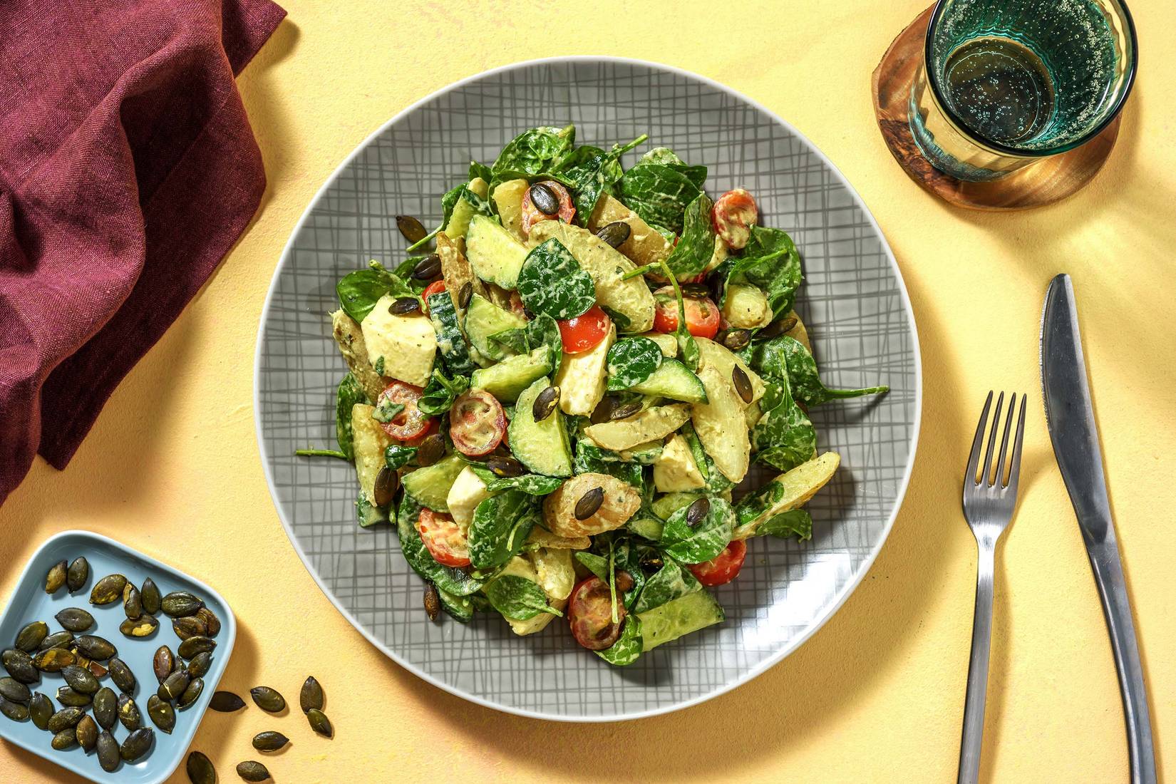 Warmer Kartoffelsalat mit Mozzarella & Kürbiskernöl