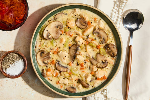 Creamy Chicken, Bacon & Mushroom Soup