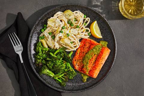 Sockeye Salmon & Creamy Lemon Linguine