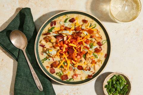 White Bean Chicken & Bacon Chili