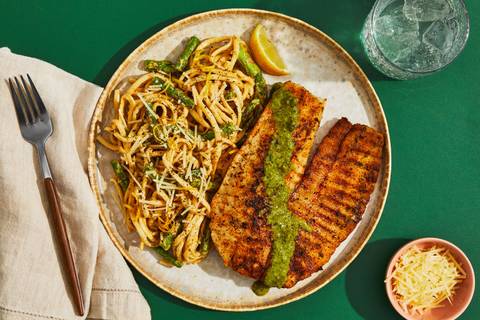 Herbed Chicken & Creamy Asparagus Pasta