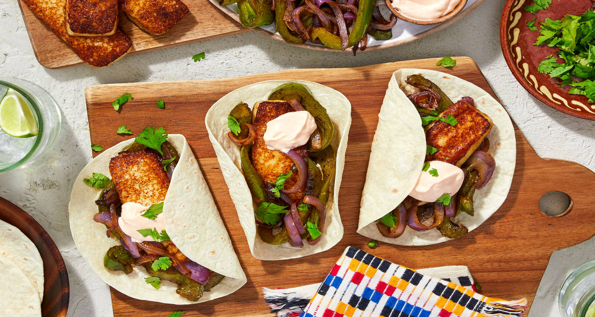 Crispy Cheese and Veggie Fajitas with Hot Sauce Crema