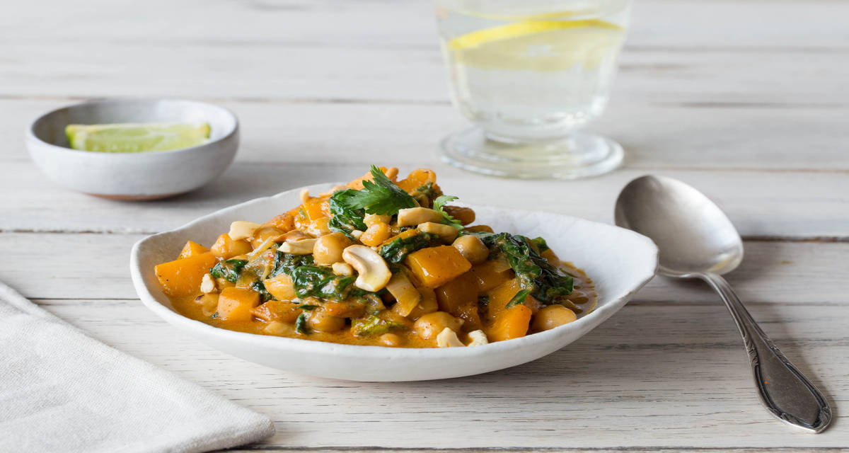 Butternut Squash Curry with Chickpeas, Spinach, and Cashews Recipe HelloFresh
