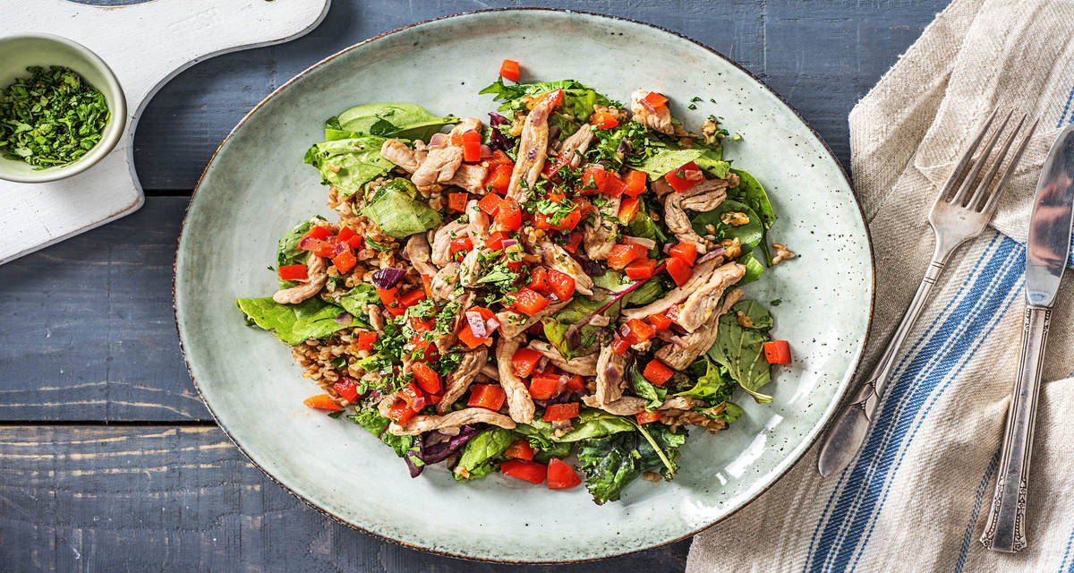 Taboulé au filet de porc émincé Avec du poivron rouge et des herbes fraîches