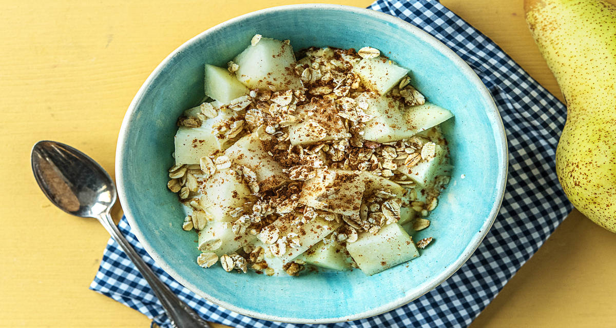 Yaourt bulgare À la poire, à la cannelle et au muesli