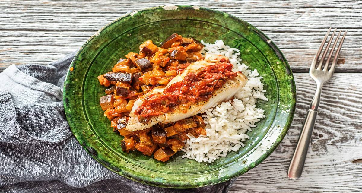 Schelvisfilet met tomatentapenade Met ratatouille en rijst