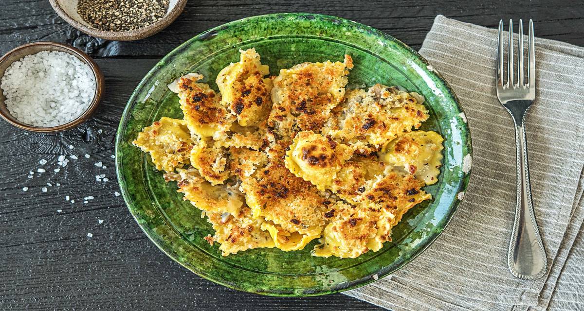 One-Pan Mushroom Ravioli Gratin with a Crispy Parmesan Crust