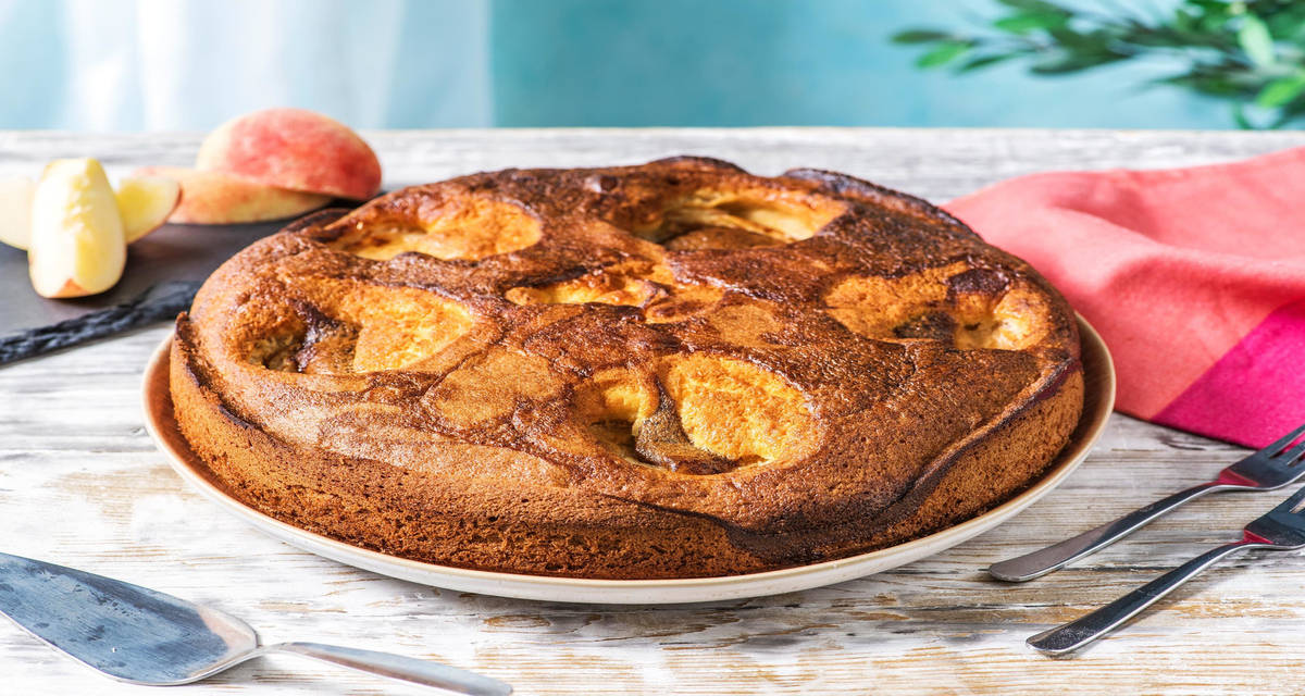 Gâteau à la pêche et à la cannelle +/- 12 parts | À cuisiner à la maison avec des ingrédients frais