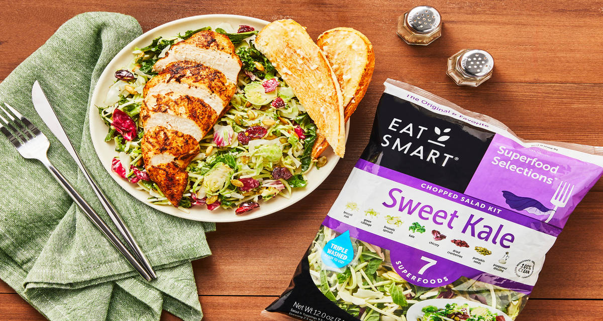 Chicken & Eat Smart® Sweet Kale Salad with Garlic Bread