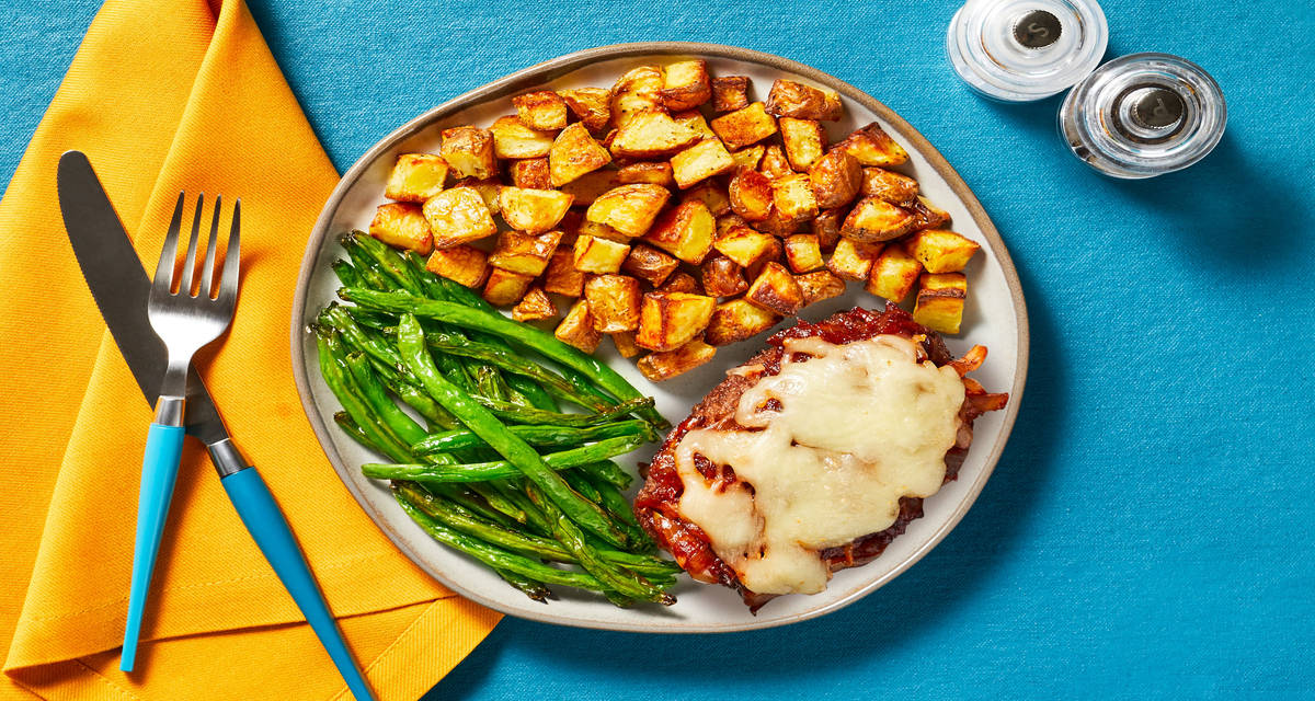 Mama Mia Mozzarella Meatloaves with Balsamic Tomato Sauce, Roasted Potatoes & Green Beans