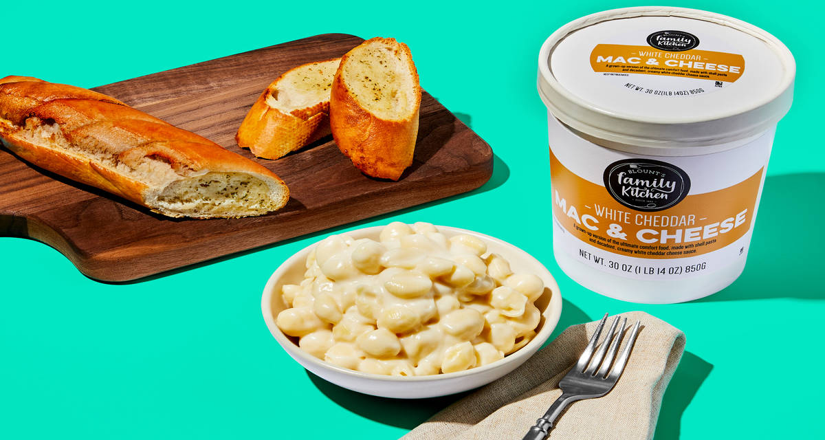 Mac & Cheese + Garlic Bread Buy more and save over 15% | 3-4 Servings