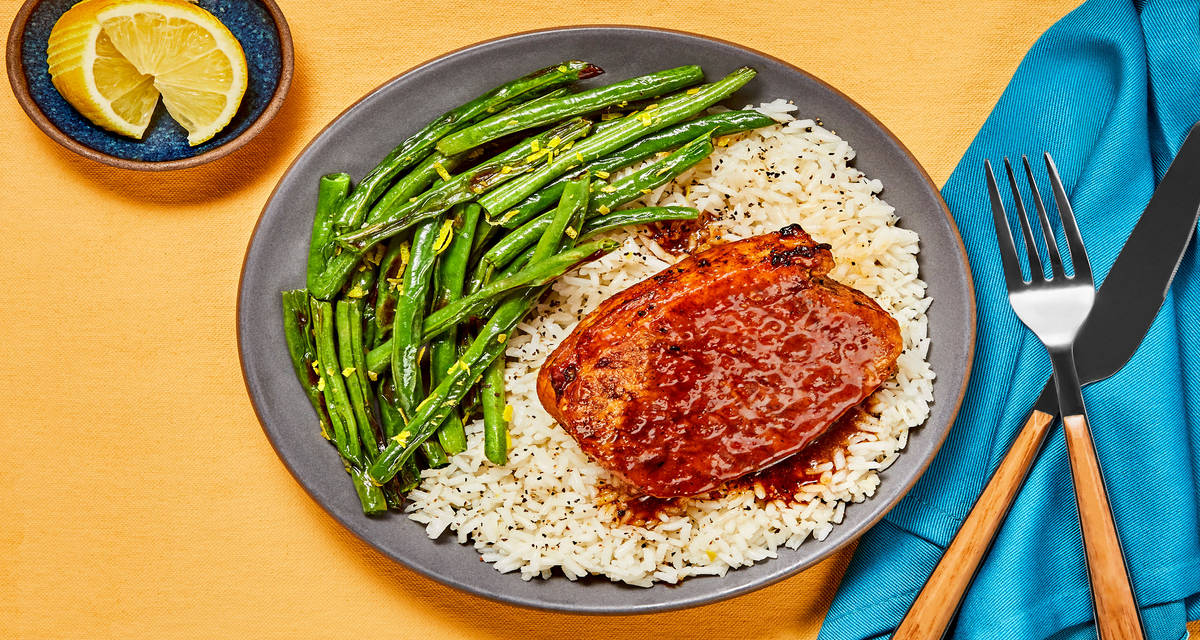Peachy Keen BBQ-Rubbed Pork Chops with Lemony Green Beans & Garlic Rice