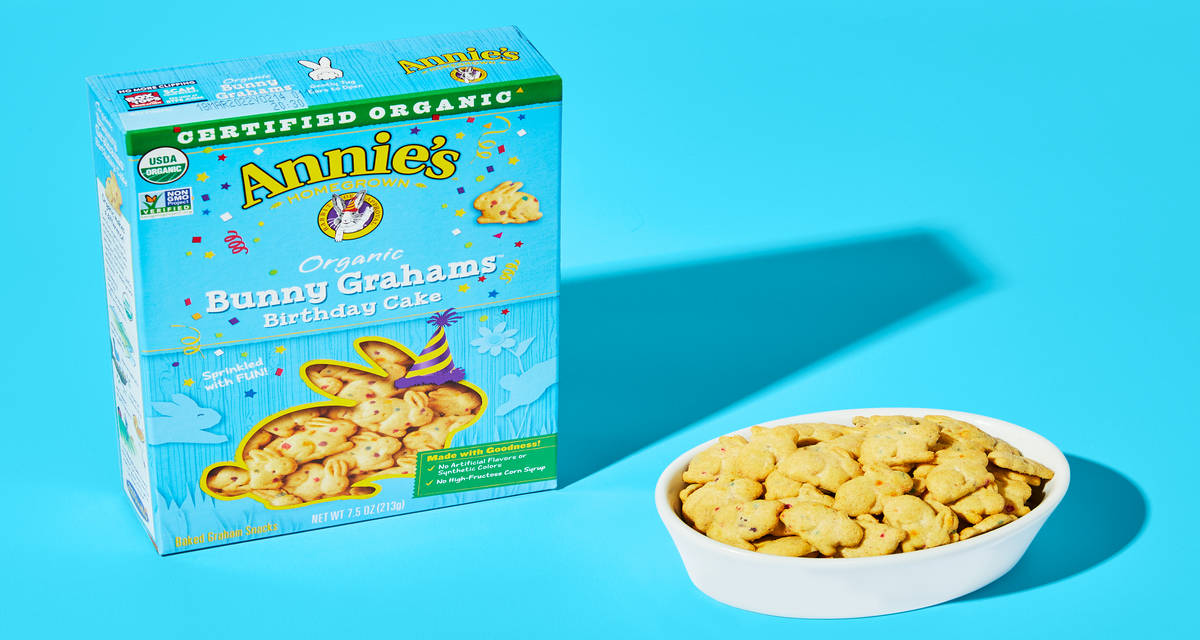 Annie’s Bunny Grahams: Birthday Cake It’s snack time. | 7 Servings