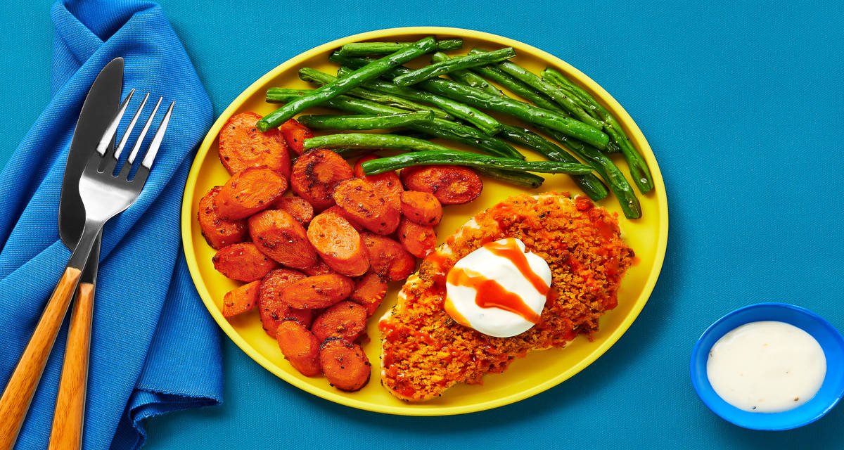 Crispy Buffalo-Spiced Chicken with Blue Cheese Sauce, Green Beans & Carrots