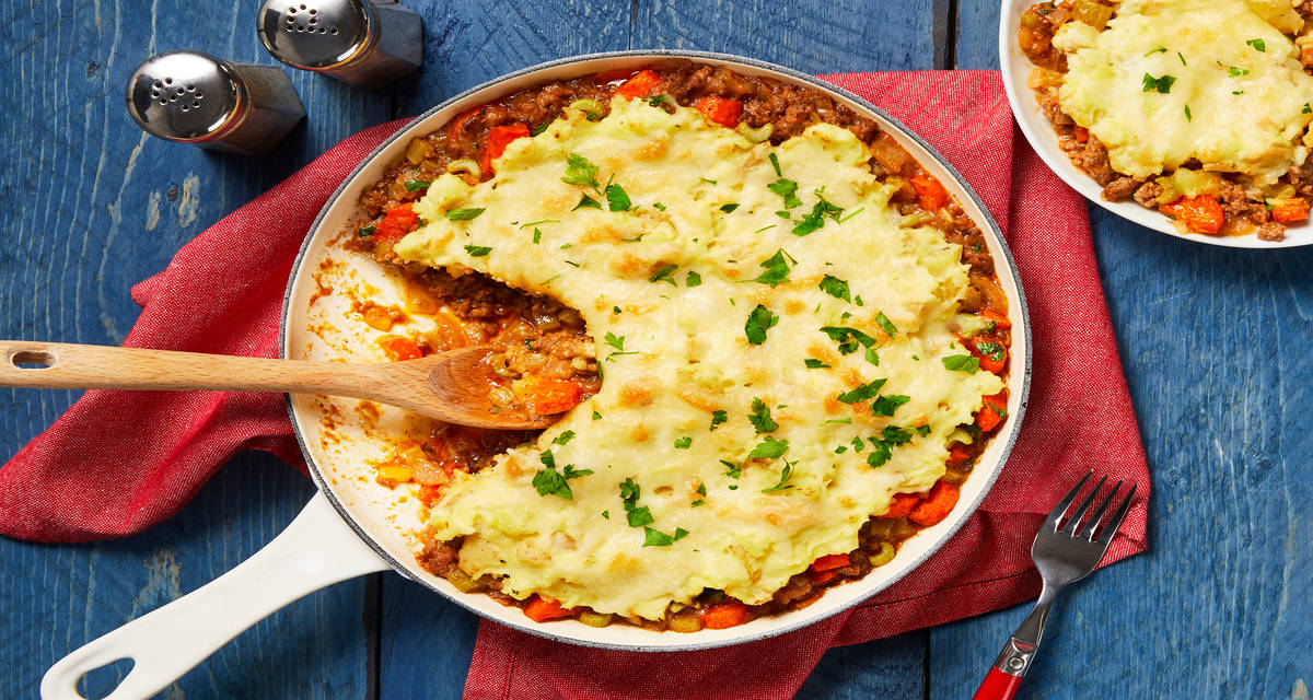 Pub-Style Organic Beef Shepherd’s Pie with White Cheddar & Thyme Mashed Potatoes