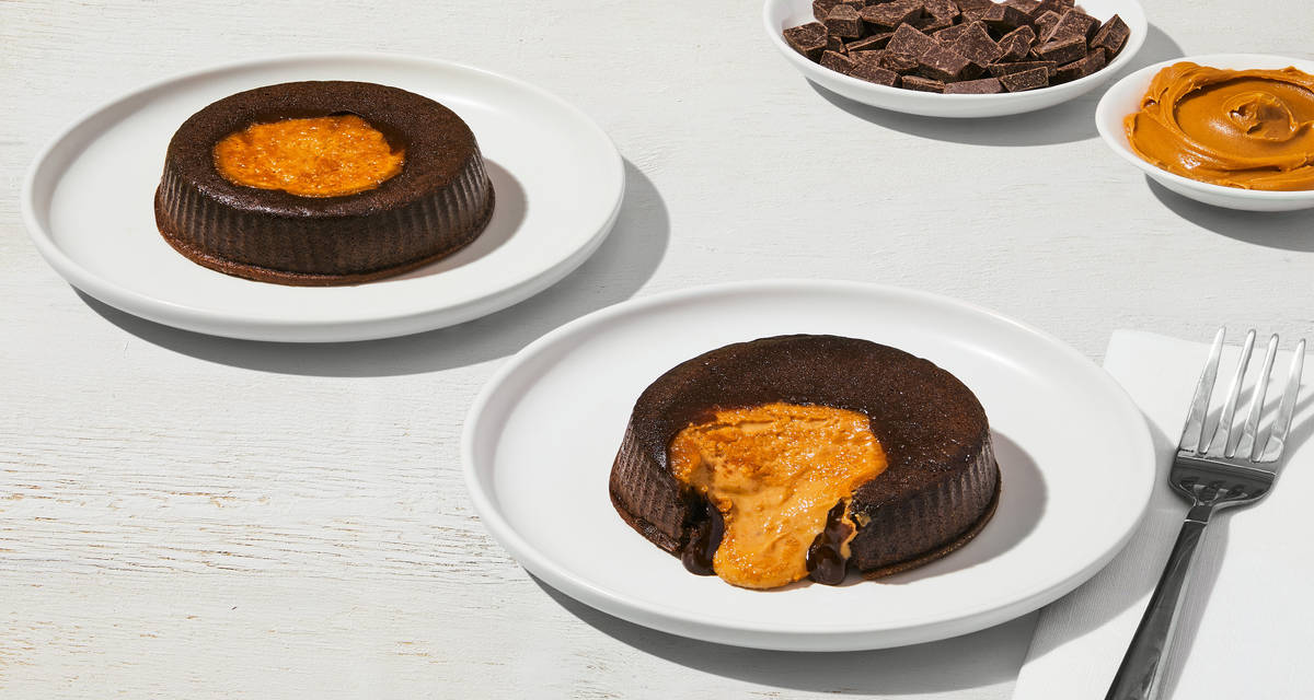Molten Peanut Butter Lava Cake 2 Single-Serve Cakes
