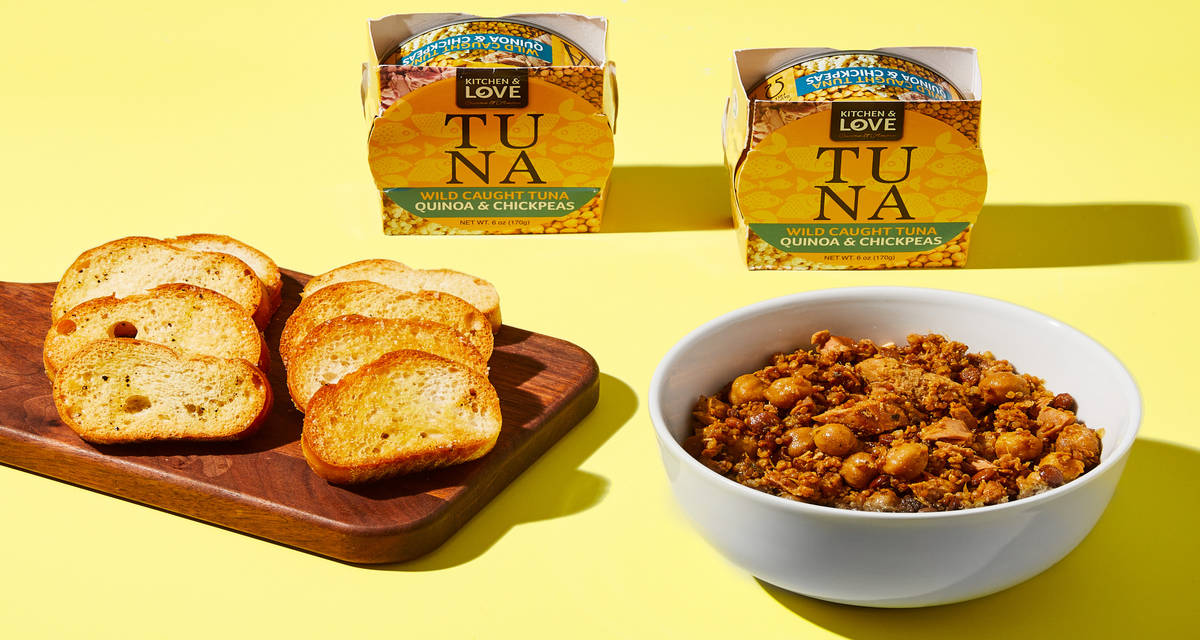 Tuna & Chickpea Quinoa with Crostini Quick and crunchy | 2-3 Servings