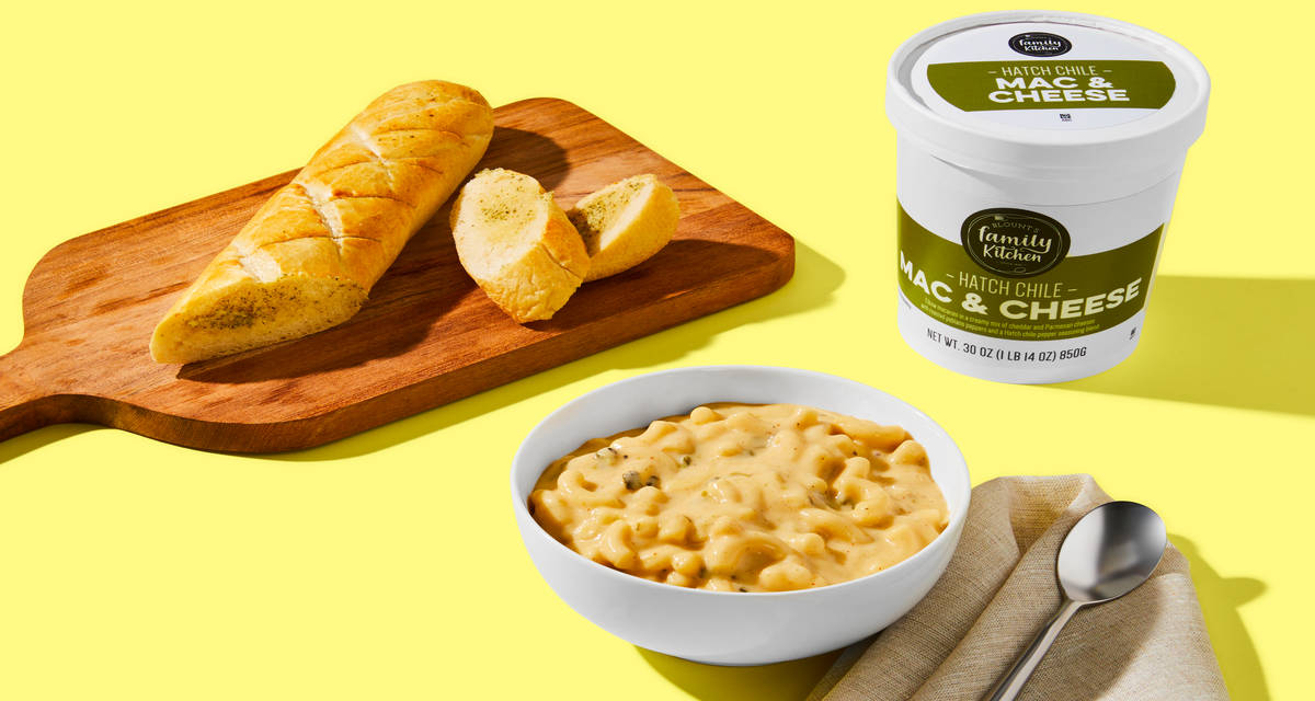 Kickin’ Hatch Chile Mac and Cheese with Garlic Bread The dream team. | 2 Servings