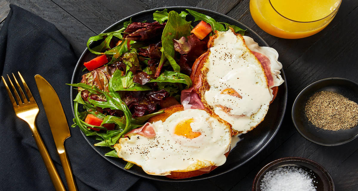 Prosciutto Eggs Benedict plus Italian Green Salad with Tomato & Balsamic Vinaigrette