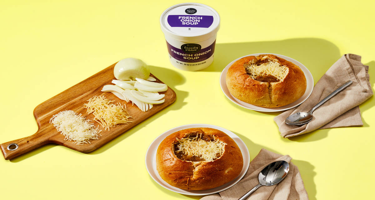 French Onion Soup in a Bread Bowl Souper yummy and cheesy. | 2-3 Servings