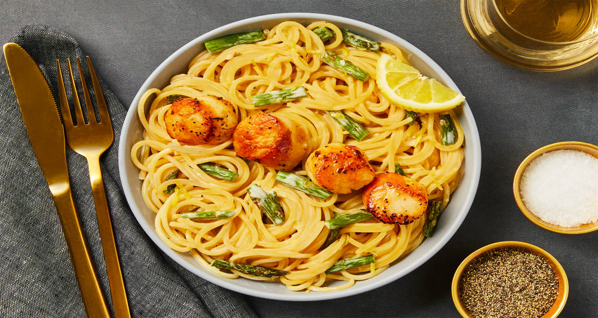 Buttery Scallops & Parmesan Spaghetti with Asparagus & Lemon