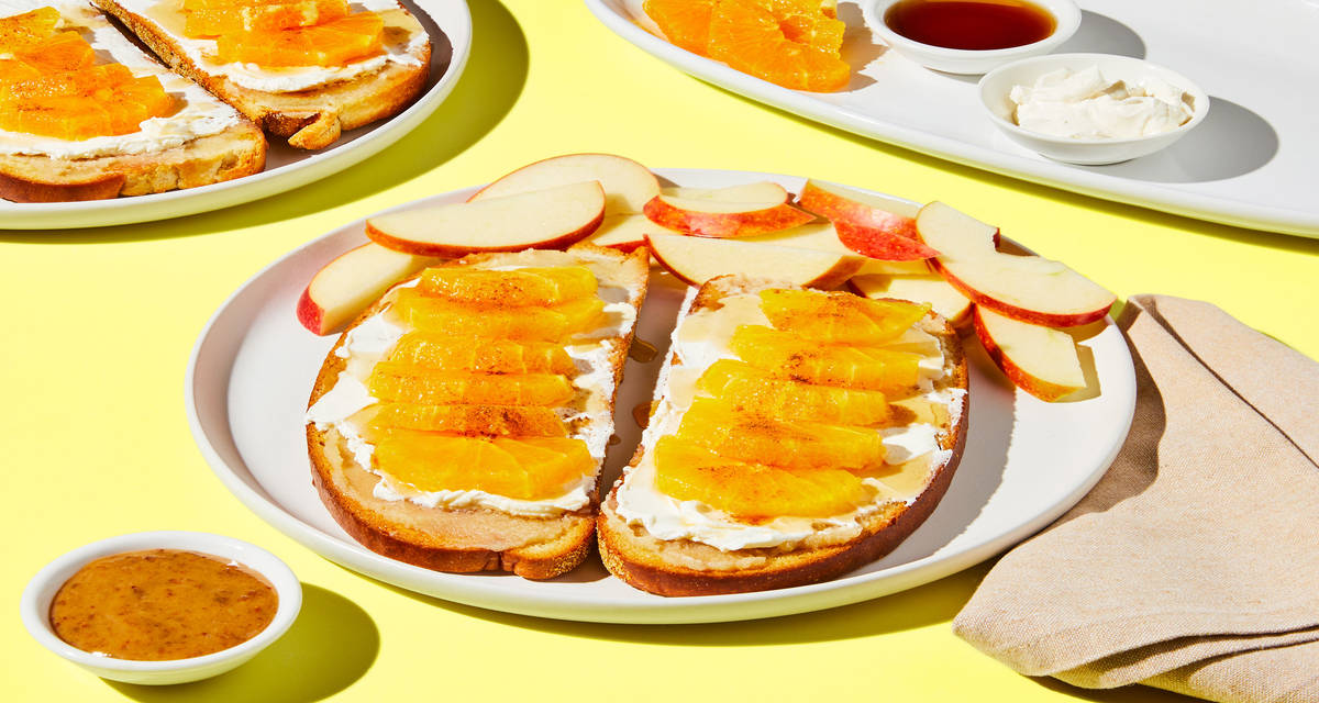 Maple Butter Cinnamon Toast with Oranges, Apples & Creamy Fig Dip